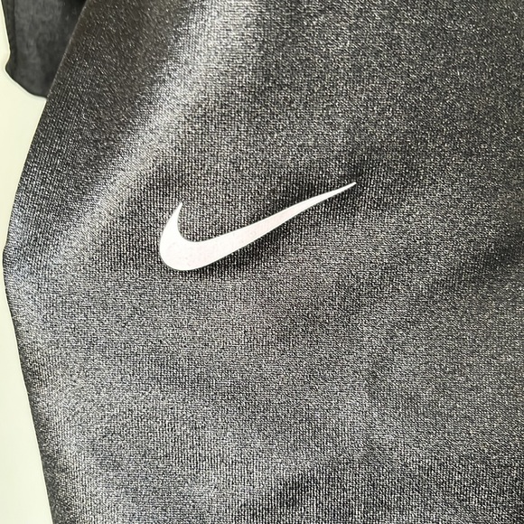 Size large Nike dry fit shiny material workout pant - Picture 2 of 3